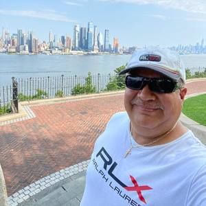 Meet your Posher, Gregorio